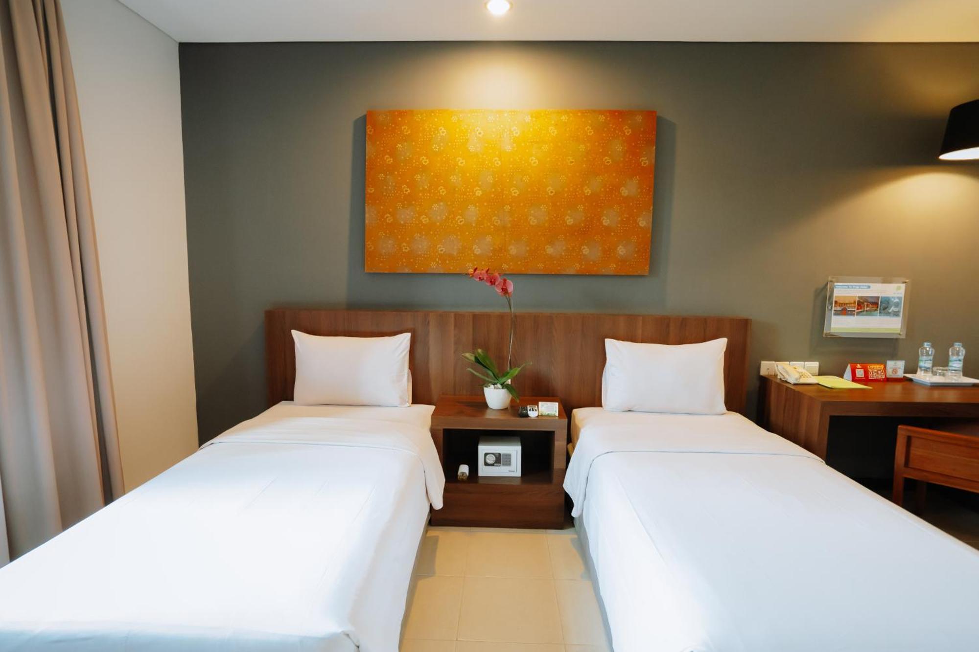 Praja Hotel Denpasar Eksteriør billede