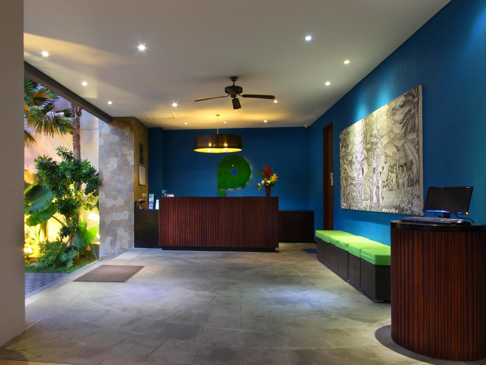 Praja Hotel Denpasar Eksteriør billede